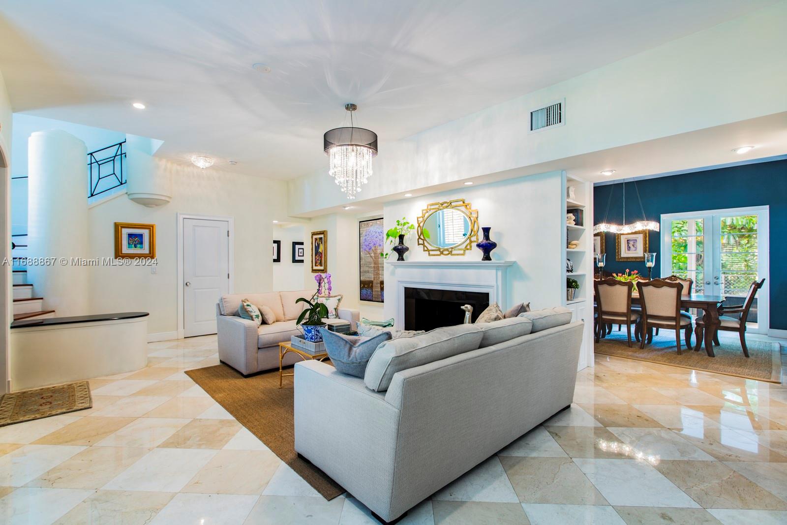 CORAL GABLES C C SEC 3 - Residential Lease