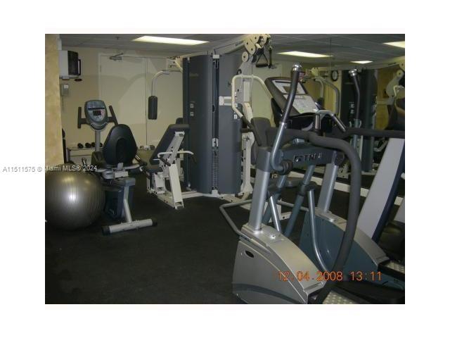 THE MUTINY CONDO - Residential Lease