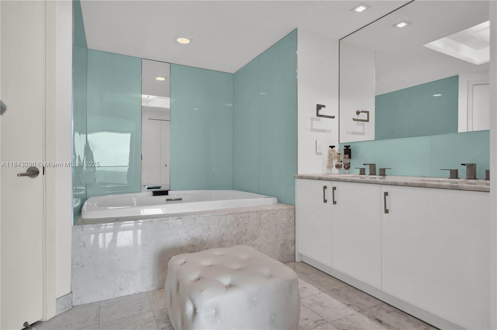 JADE RESIDENCES AT BRICKE - Residential