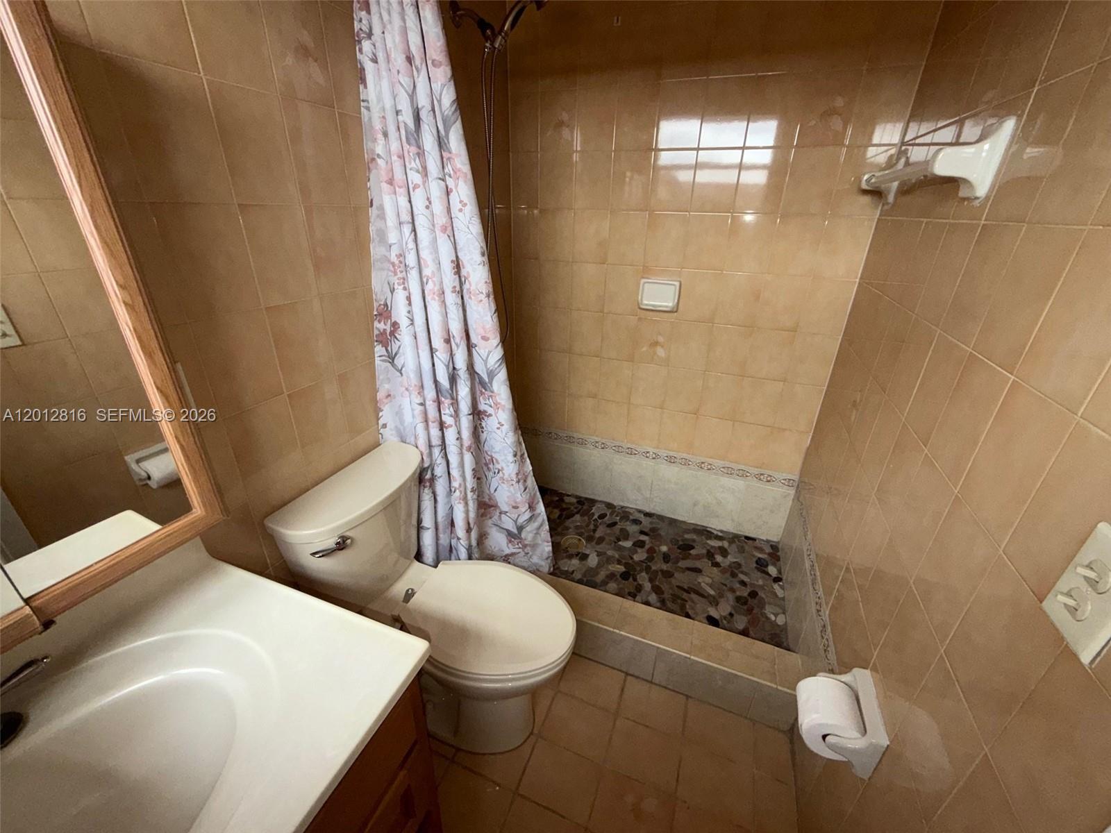 HIALEAH GARDENS BLDG NO 2 - Residential Lease