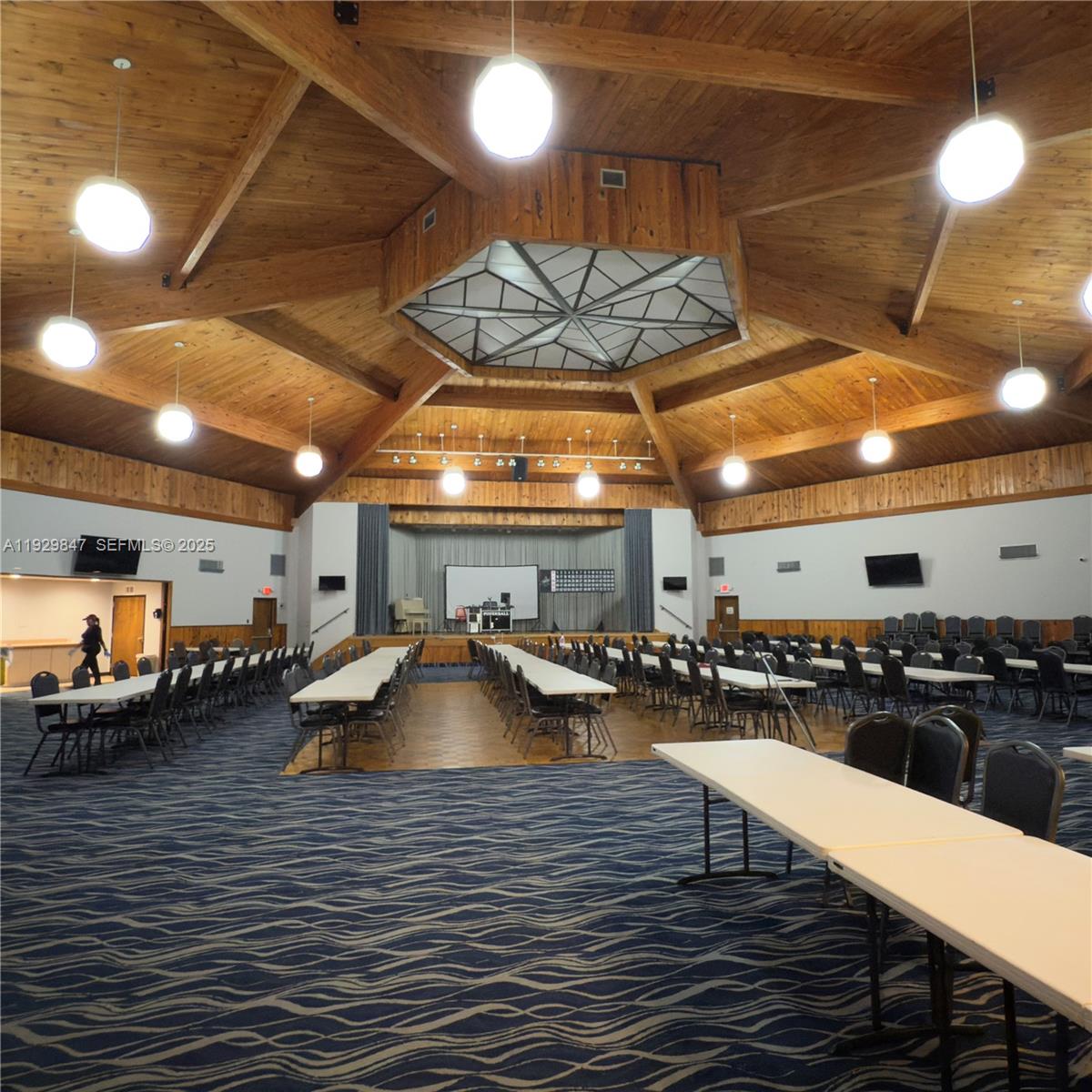 ROYAL PARK GARDENS III-H - Residential