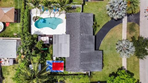 18641 Belview Dr Cutler Bay FL 33157