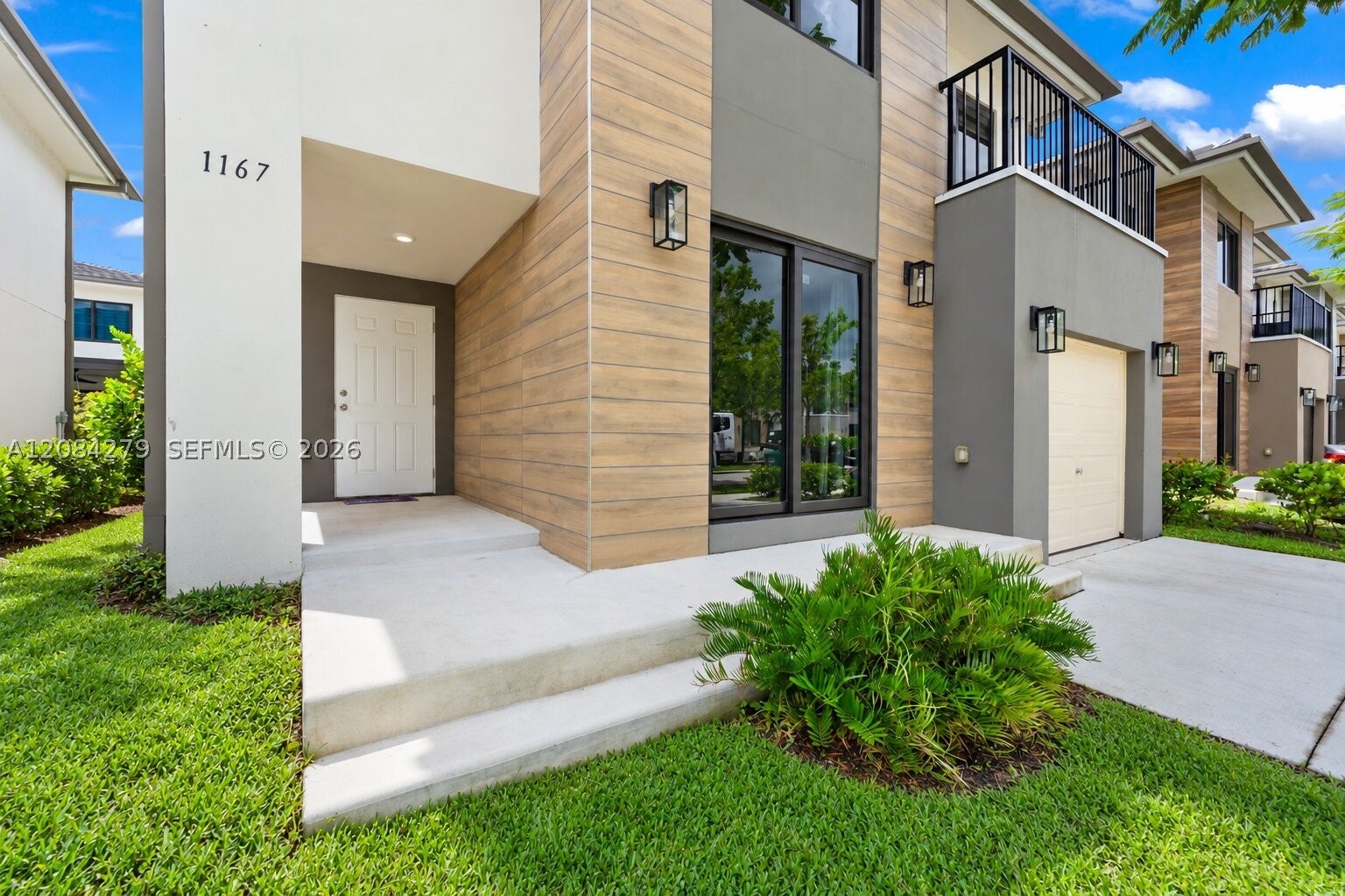1167 NW 2nd St