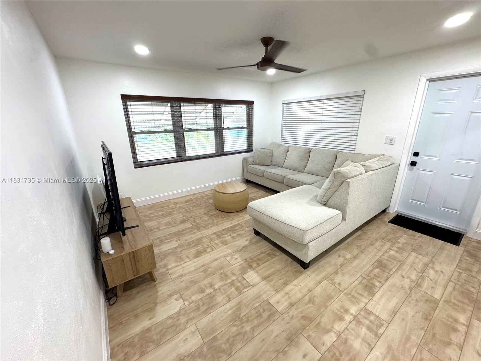 3820 NW 5th St