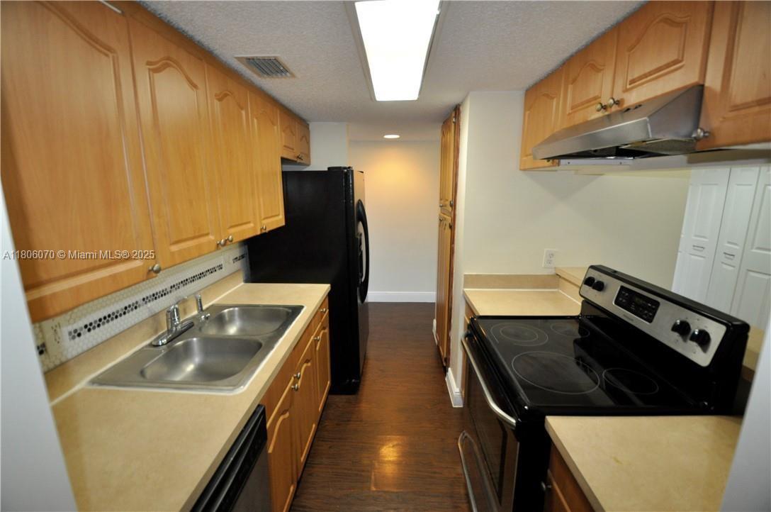 4441 W Mcnab Rd 29
