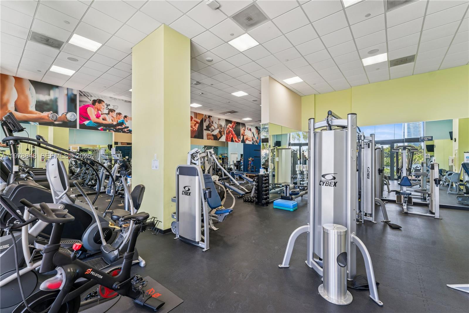 TURNBERRY ISLE SOUTH - Residential