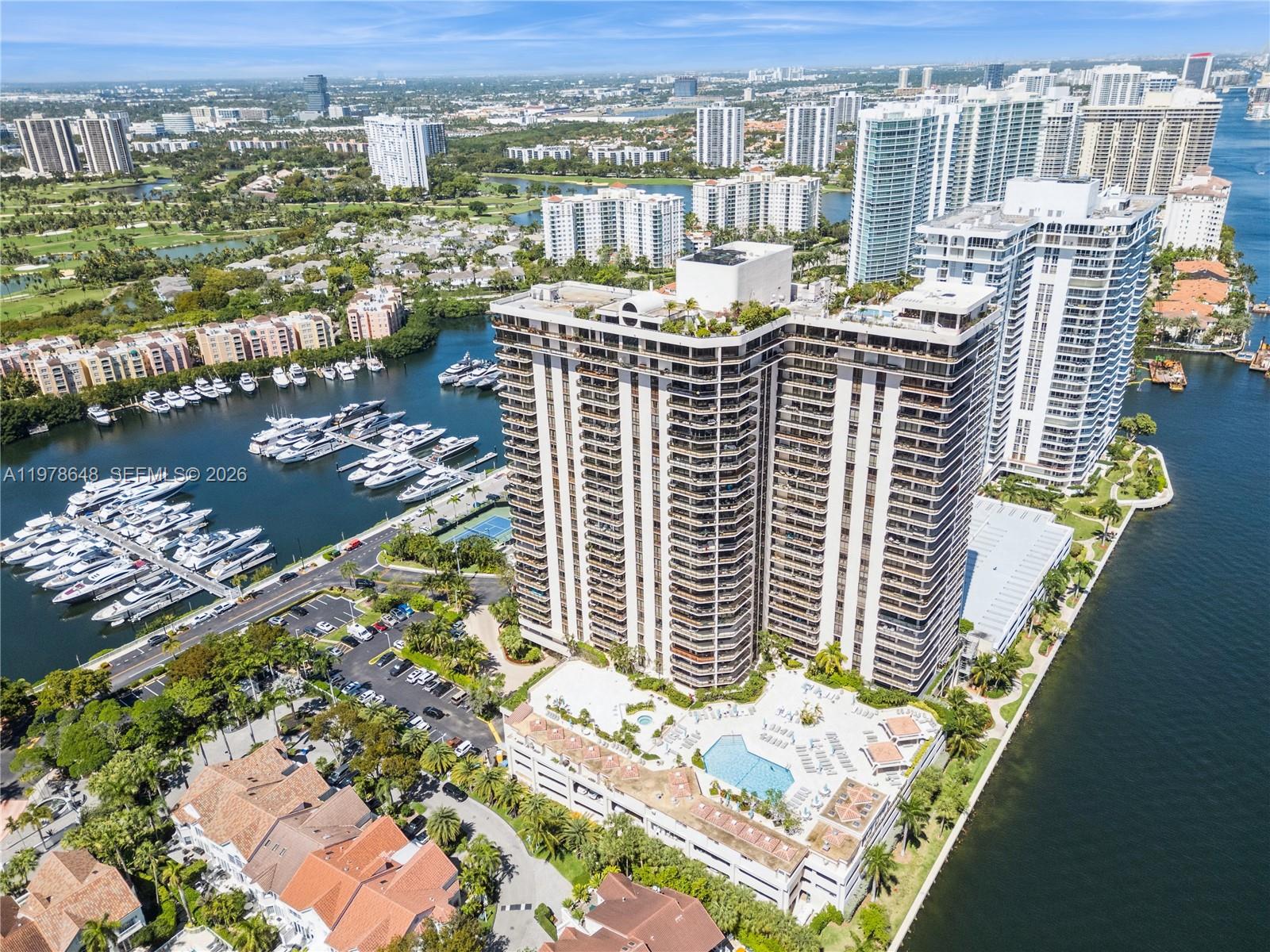 TURNBERRY ISLE SOUTH - Residential