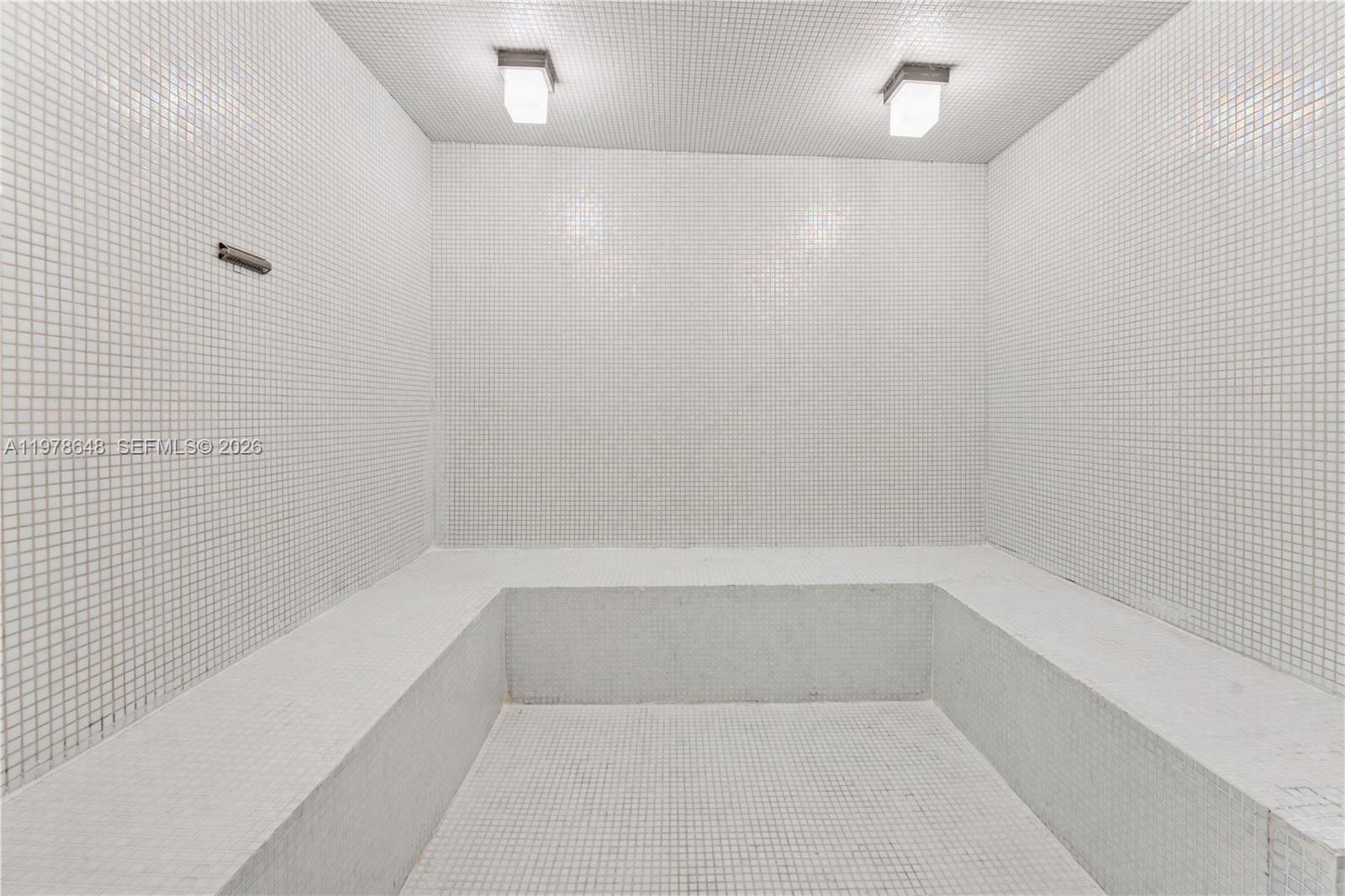 TURNBERRY ISLE SOUTH - Residential