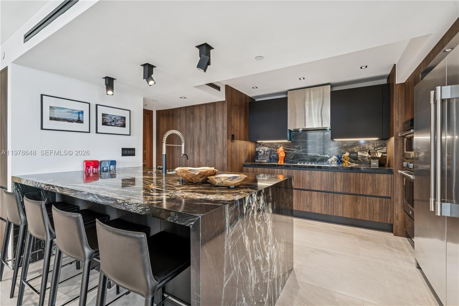 TURNBERRY ISLE SOUTH - Residential