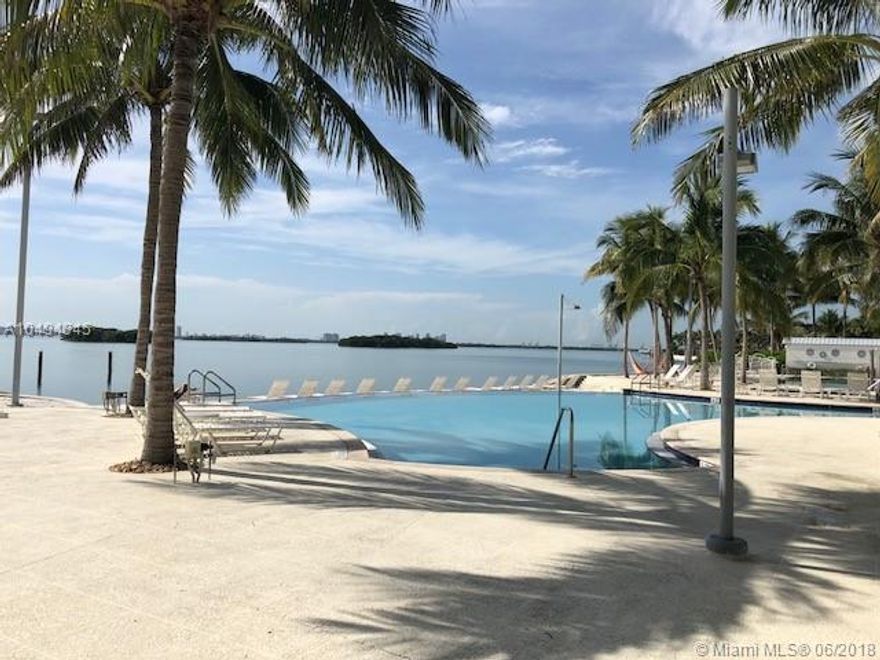 *SELLER MOTIVATED* BEAUTIFUL 1 BD IN NIRVANA, AN OASIS IN THE HEART OF MIAMI'S UPPER EAST SIDE. WALKING DISTANCE TO MANY SHOPS, RESTAURANTS, CAFES AND MINUTES TO MIDTOWN MIAMI AND THE MIAMI DESIGN DISTRICT. TAKE ADVANTAGE OF AN AMAZING OPPORTUNITY IN THE MOST UPCOMING AREA IN MIAMI. RESORT STYLE LIVING. COMMUNITY OFFERS A FULL GYM, A BISTRO, PRIVATE BEACH WITH GRILLS, SAND VOLLYBALL COURTS, AND KAYAK/PADDLE BOARD STORAGE. BRING OFFERS NOW!!