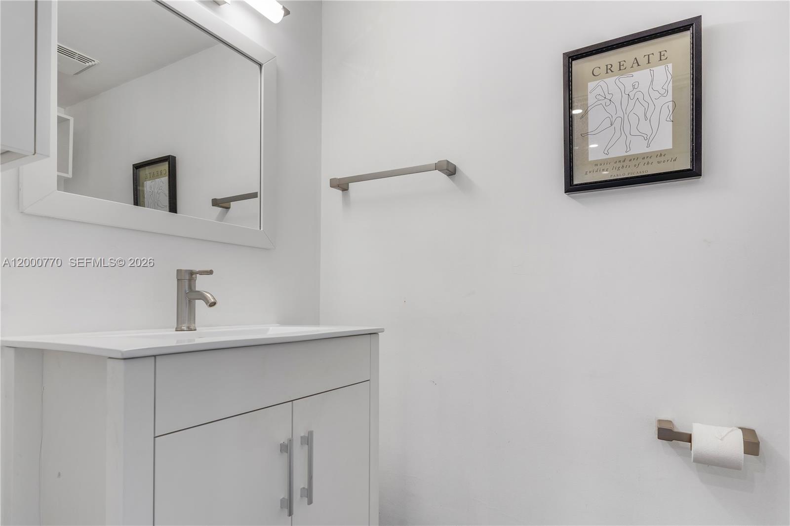 LOFTS AT MAYFAIR CONDO - Residential Lease