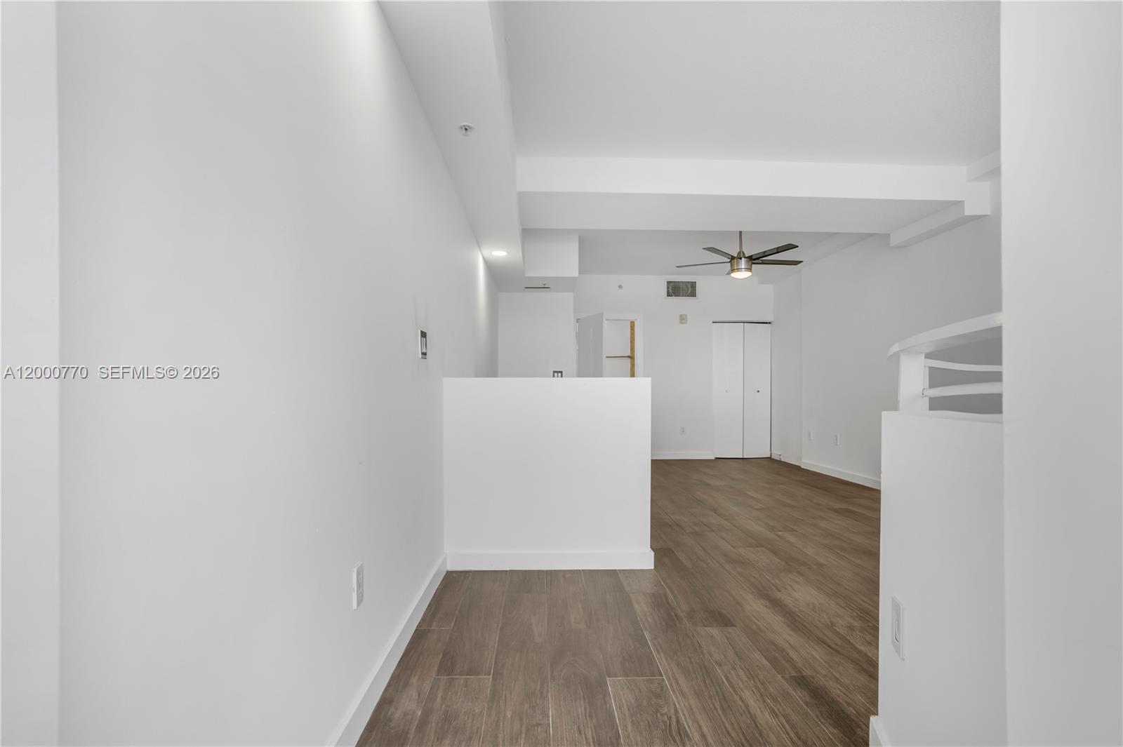 LOFTS AT MAYFAIR CONDO - Residential Lease