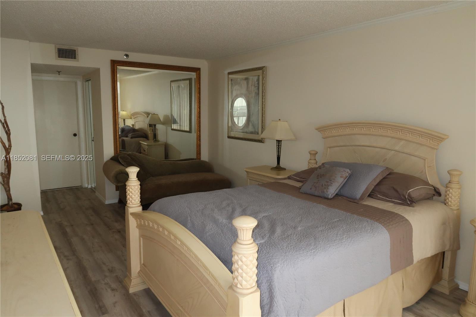 VENETIA CONDO - Residential Lease