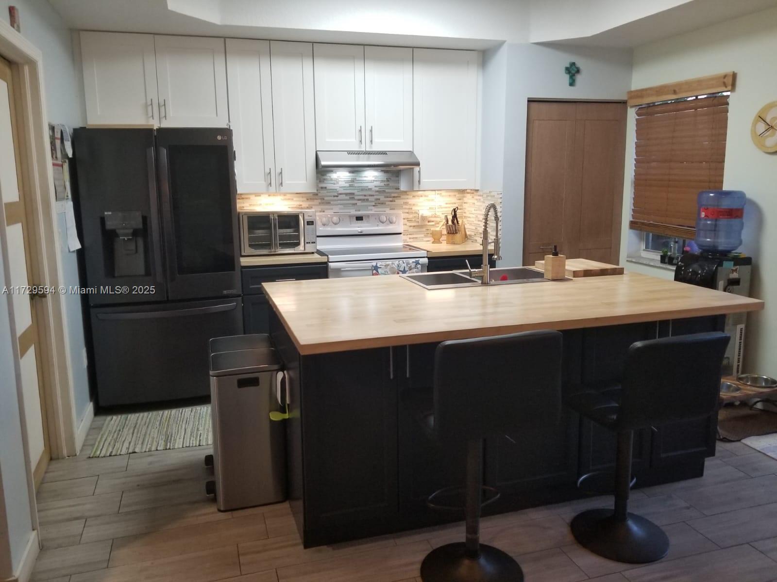 4938 Windward Way 1304