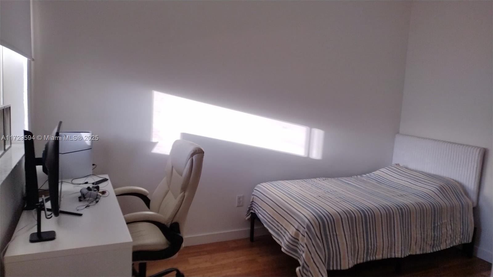 VILLAS AT HARBOR ISLES CO - Residential