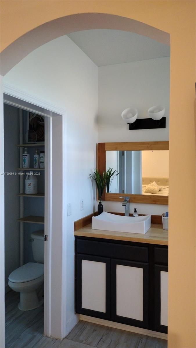 VILLAS AT HARBOR ISLES CO - Residential