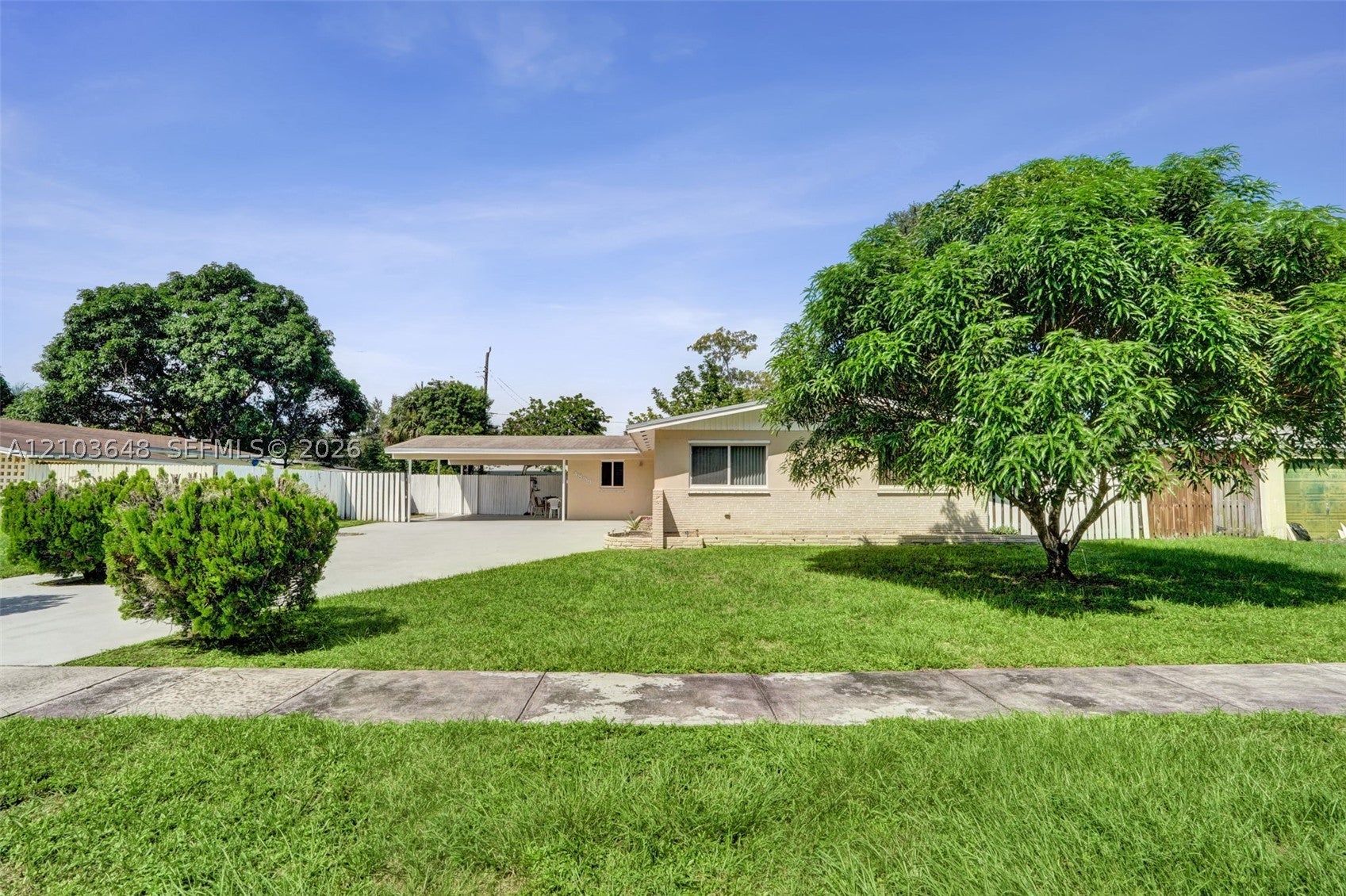 4839 NW 2nd Ct