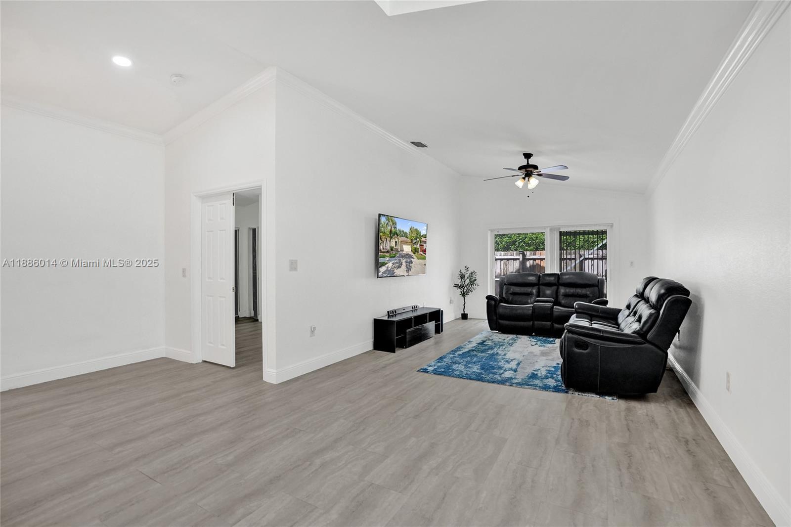 Sapphire Shores - Residential Lease