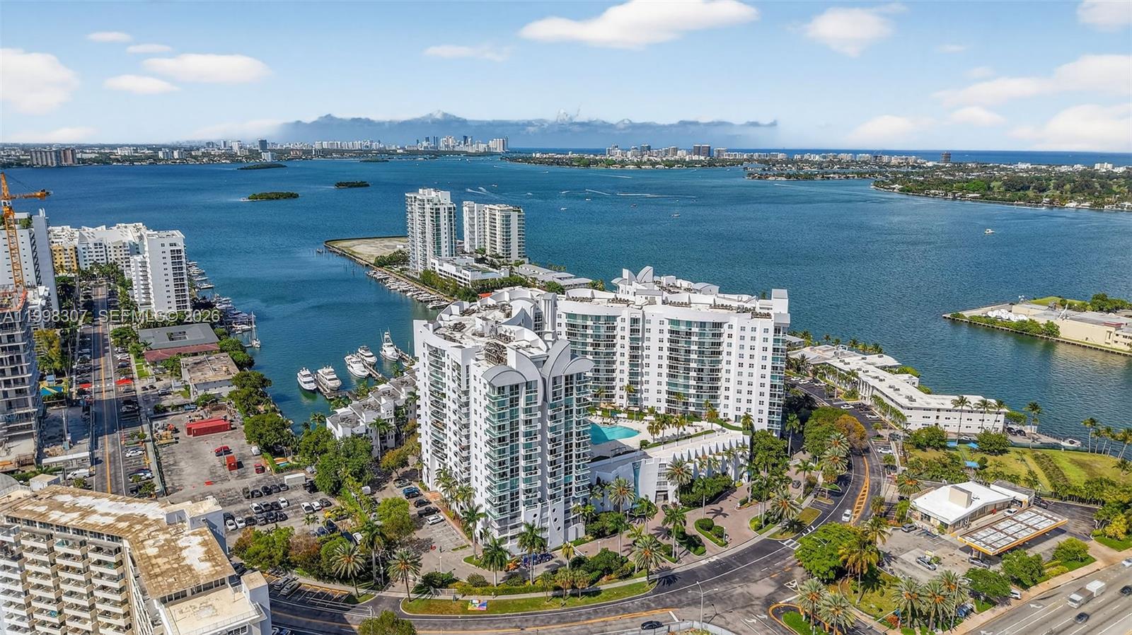 360 CONDO B - Residential