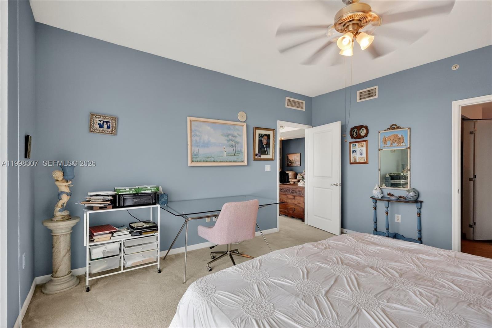 360 CONDO B - Residential