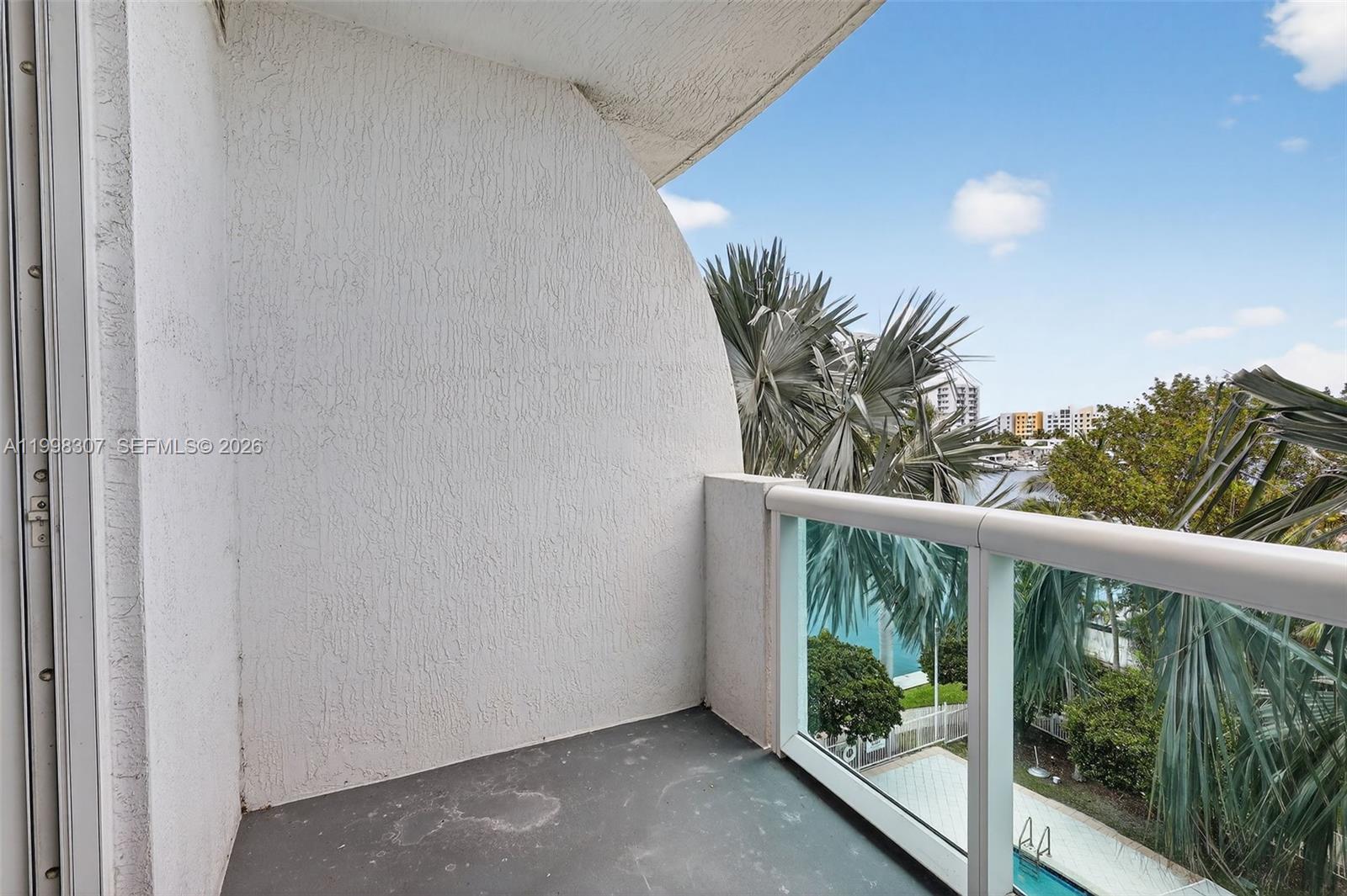 360 CONDO B - Residential