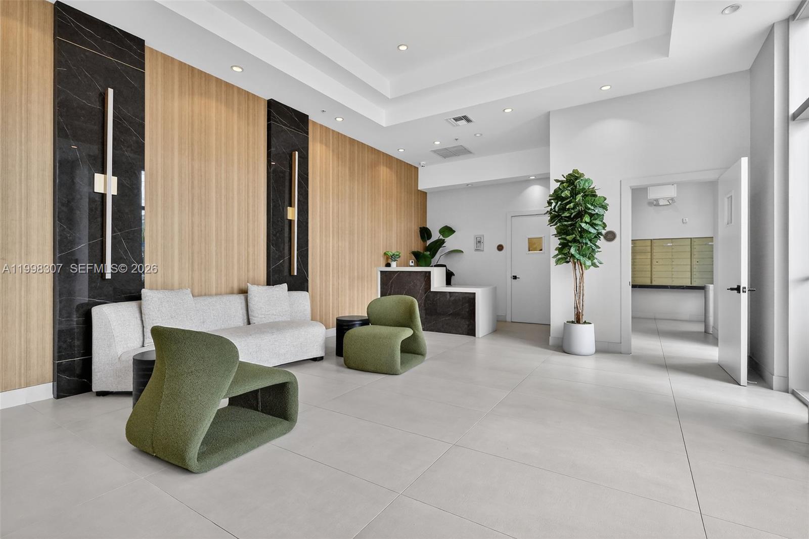 360 CONDO B - Residential