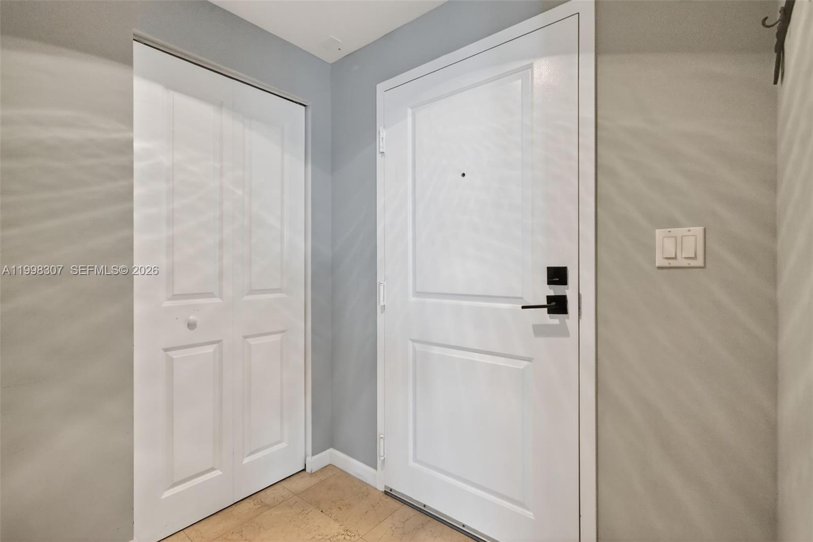 360 CONDO B - Residential