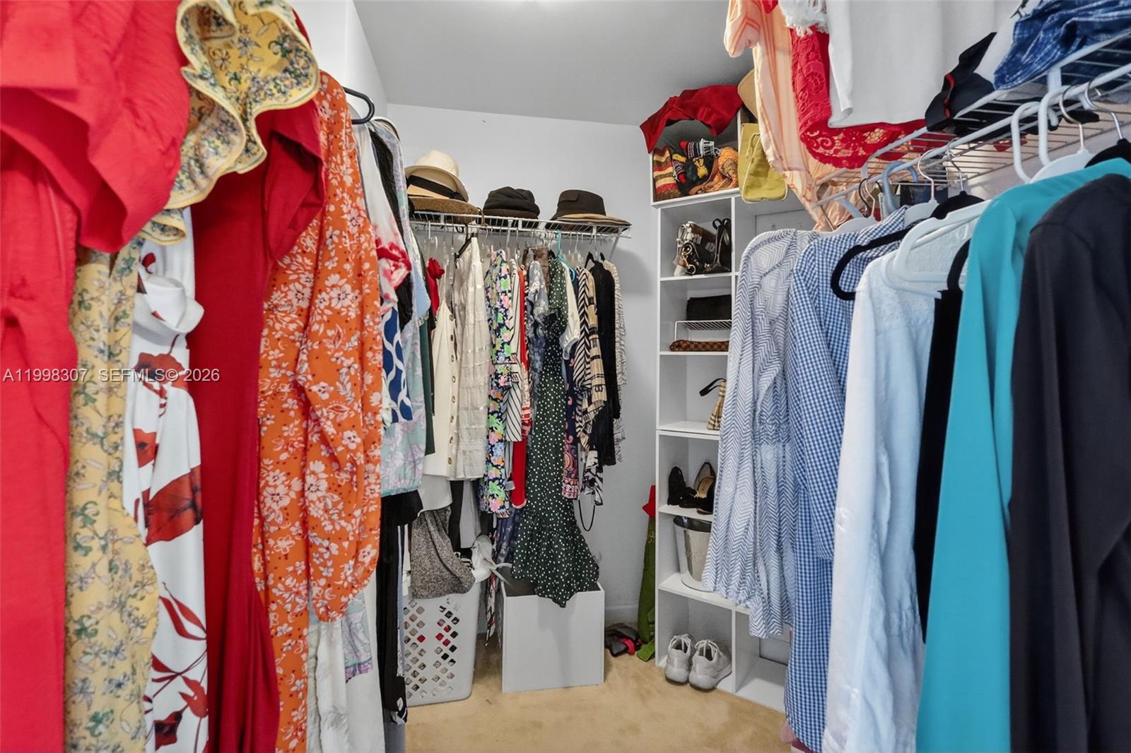 360 CONDO B - Residential