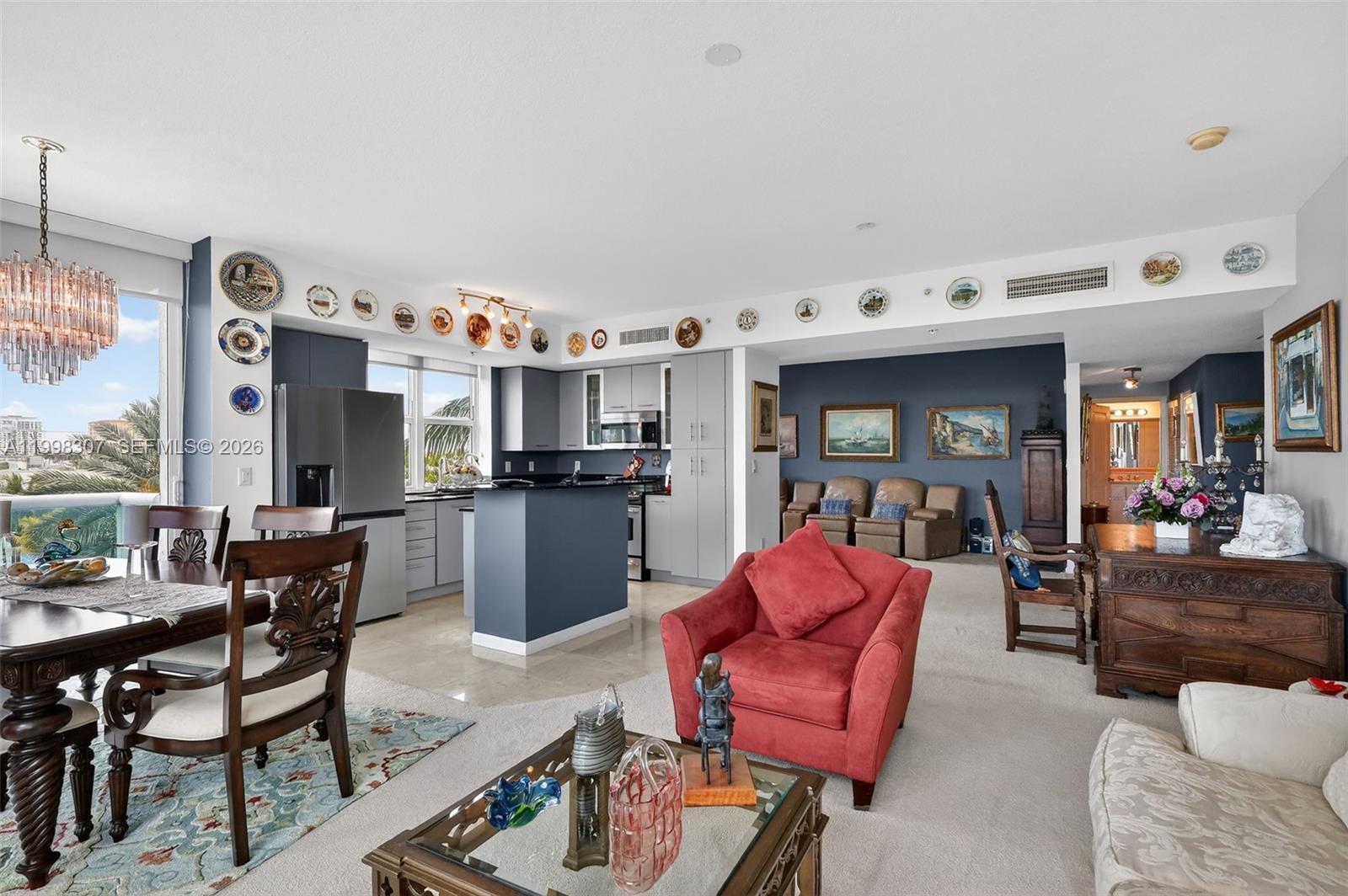 360 CONDO B - Residential