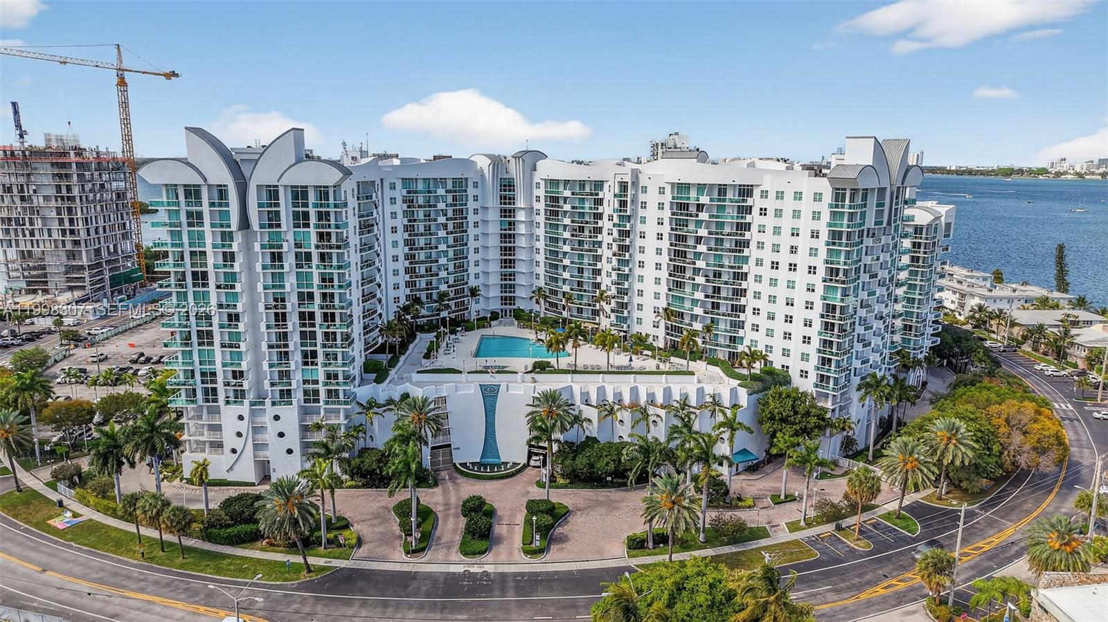 360 CONDO B - Residential