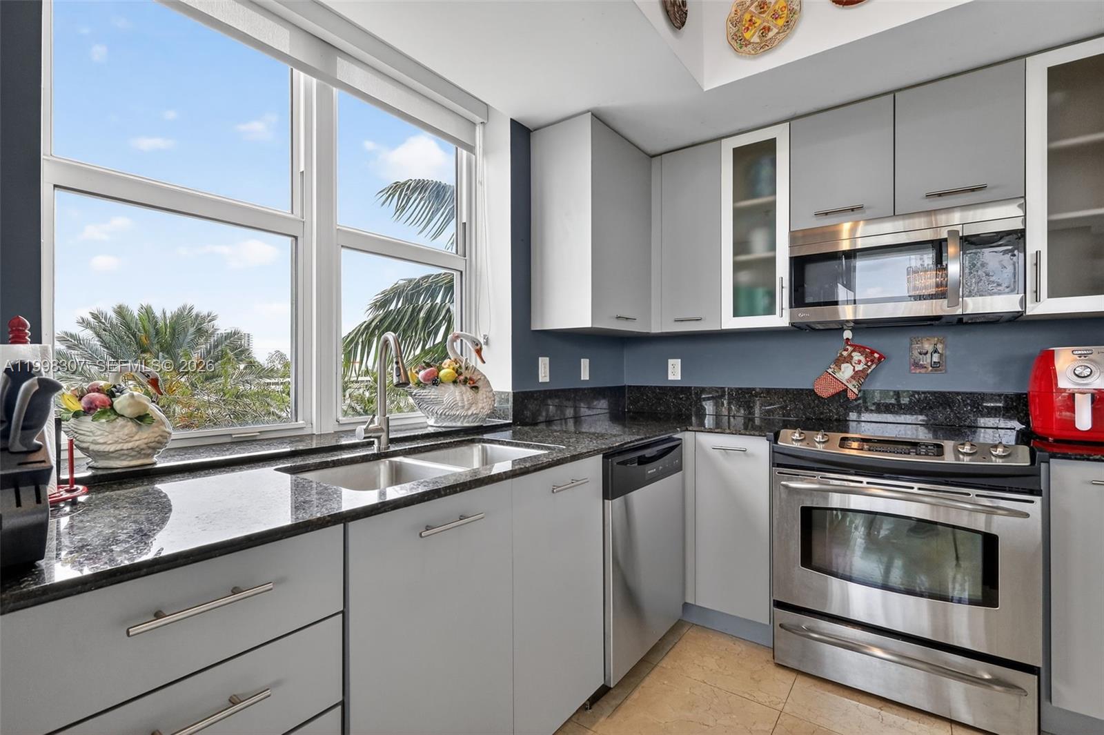 360 CONDO B - Residential