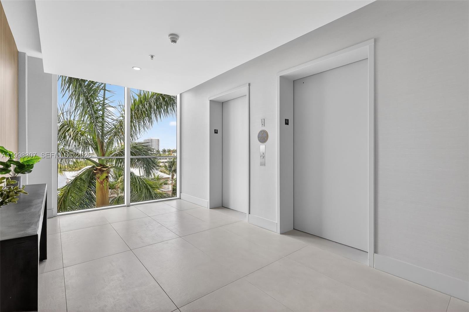 360 CONDO B - Residential