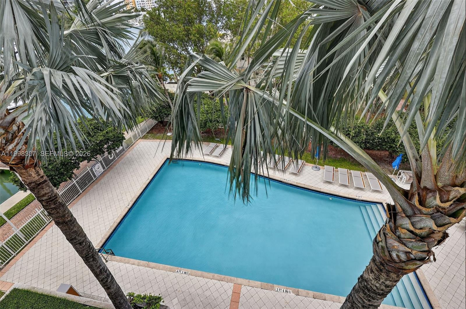 360 CONDO B - Residential