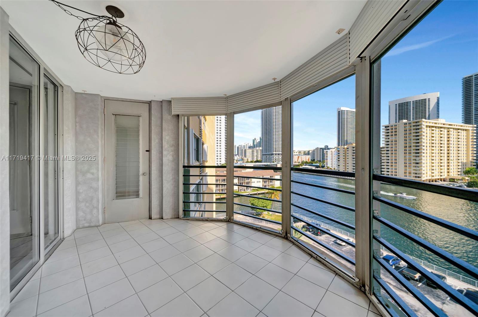 LAKE POINT TOWER CONDOMIN - Residential