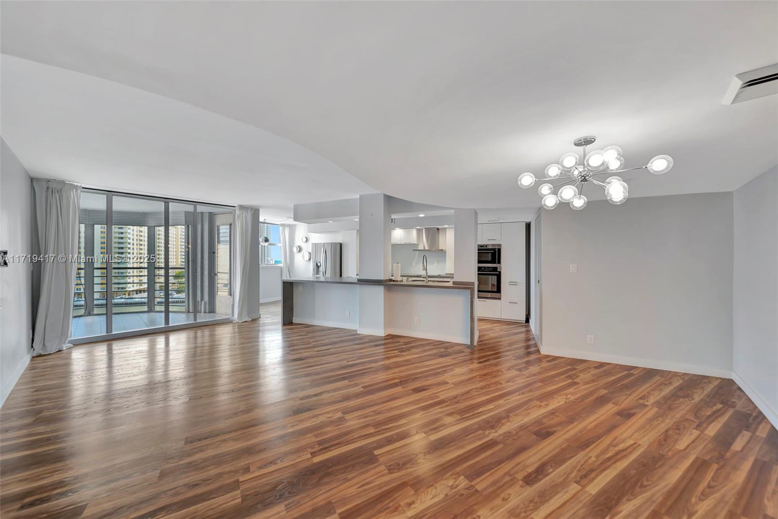 LAKE POINT TOWER CONDOMIN - Residential