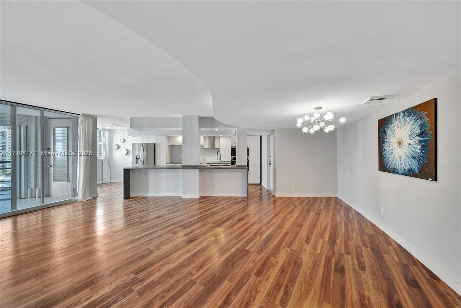 LAKE POINT TOWER CONDOMIN - Residential