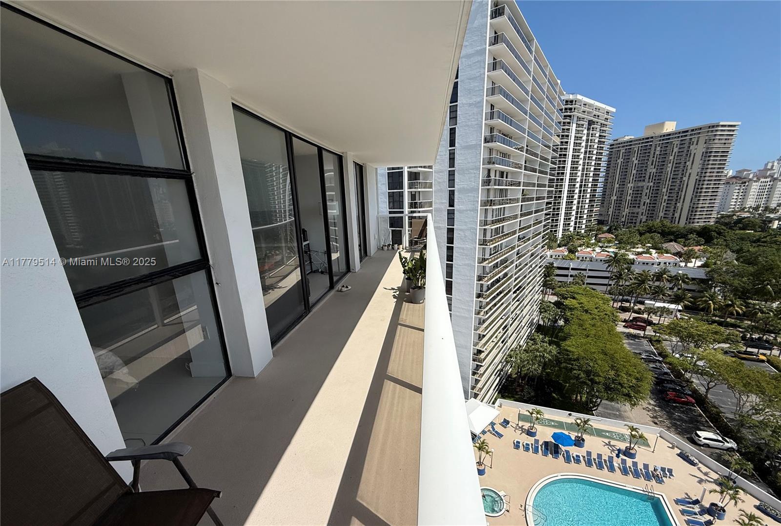Rental Property at 3701 N Country Club Dr 1504, Aventura, Miami-Dade County, Florida - Bedrooms: 2 
Bathrooms: 2  - $2,800 MO.