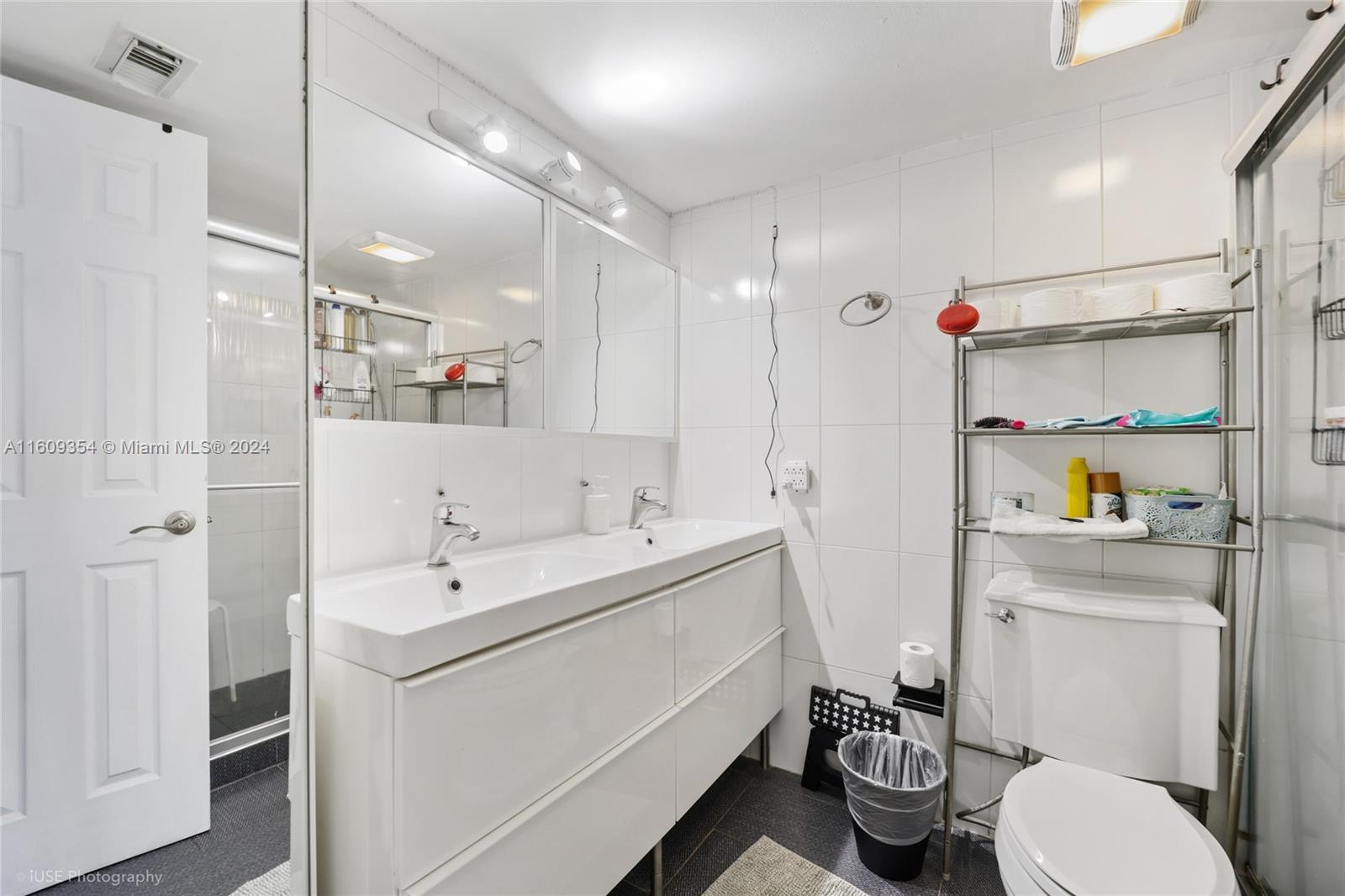 NORTH BAY VILLAS CONDO - Residential Lease