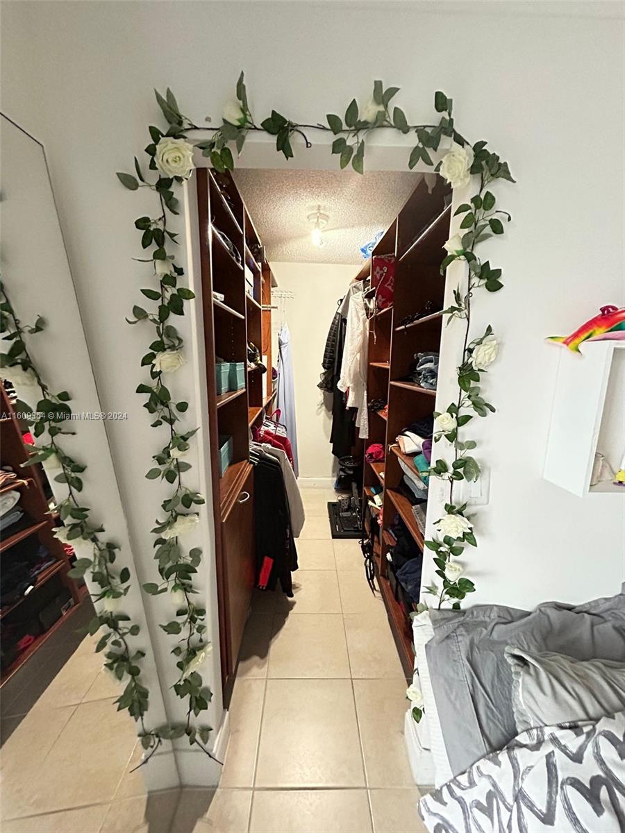 NORTH BAY VILLAS CONDO - Residential Lease