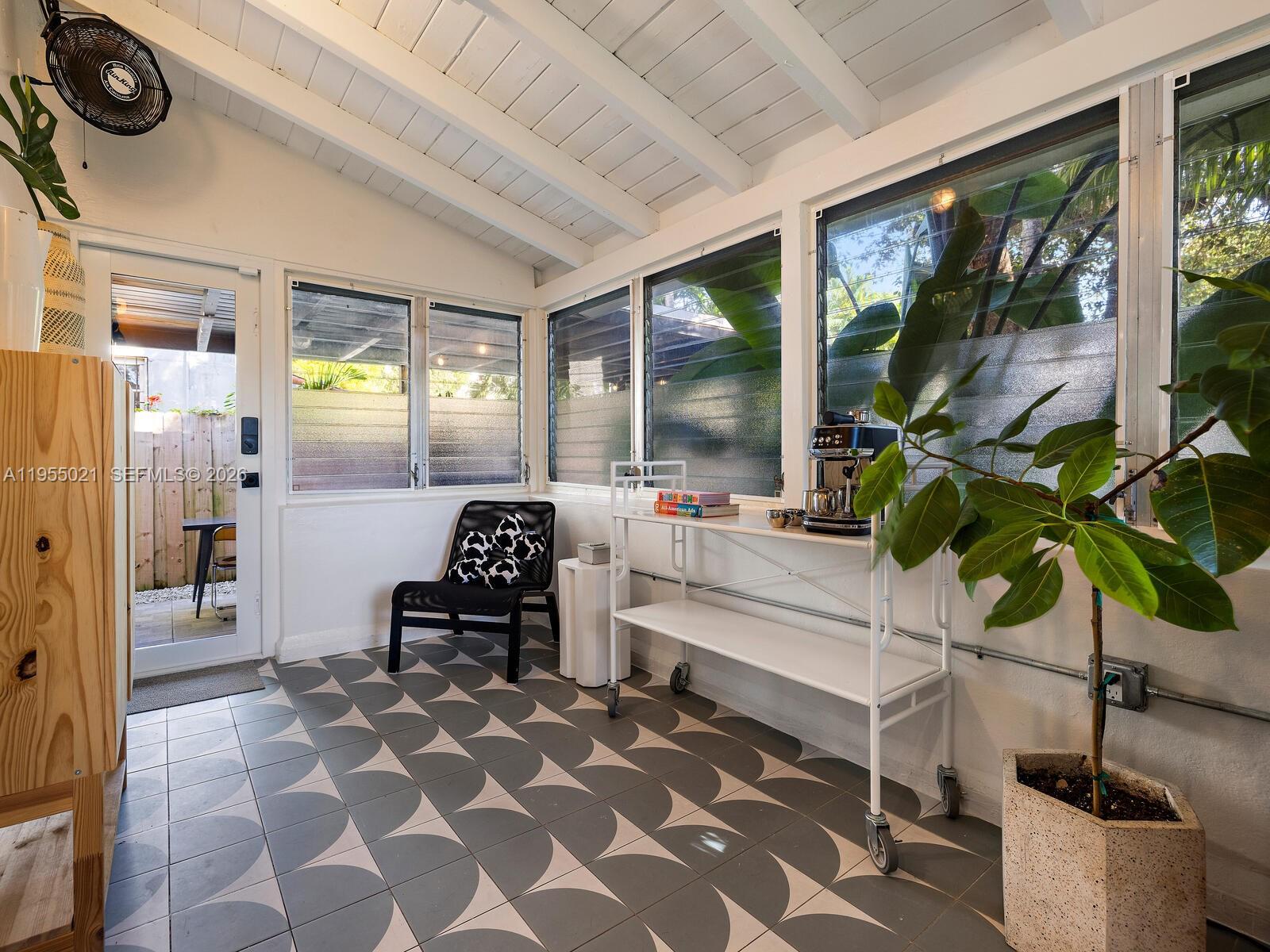 COUNTRY CLUB ADDN - Residential