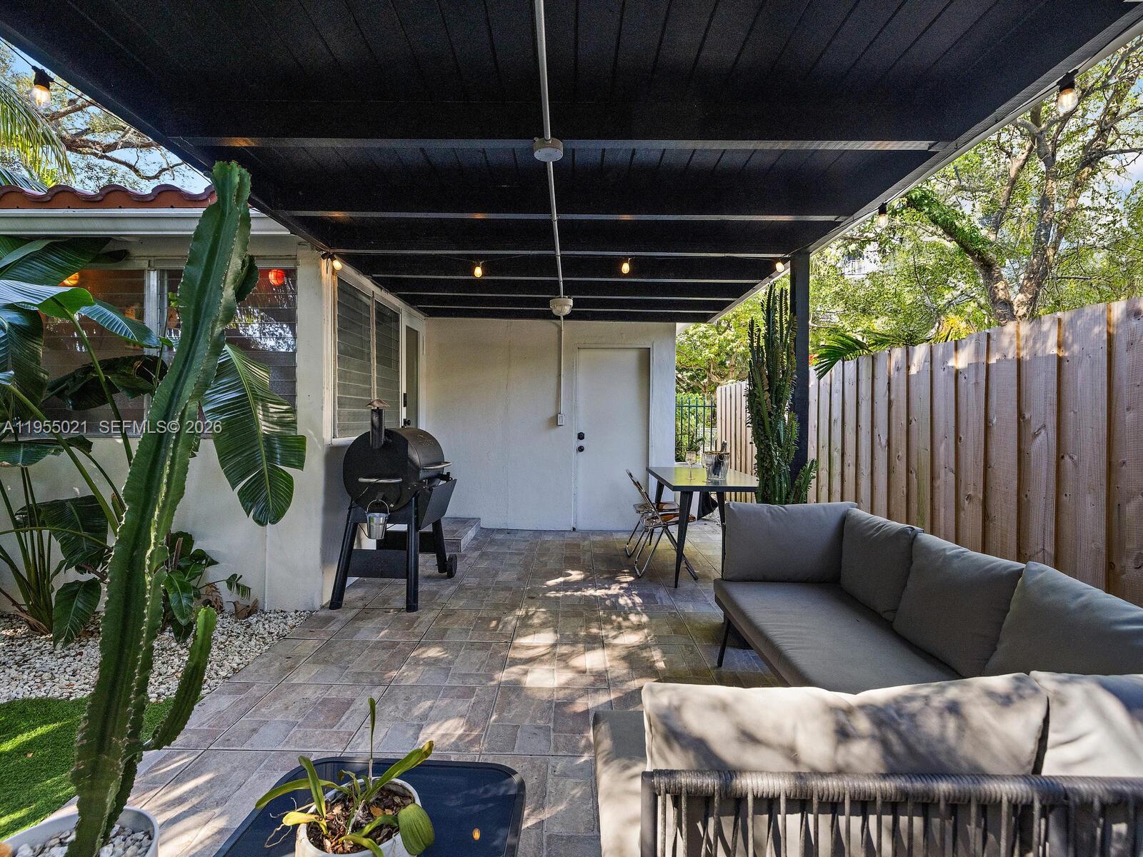 COUNTRY CLUB ADDN - Residential