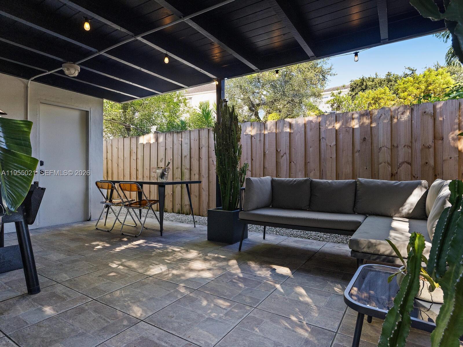 COUNTRY CLUB ADDN - Residential