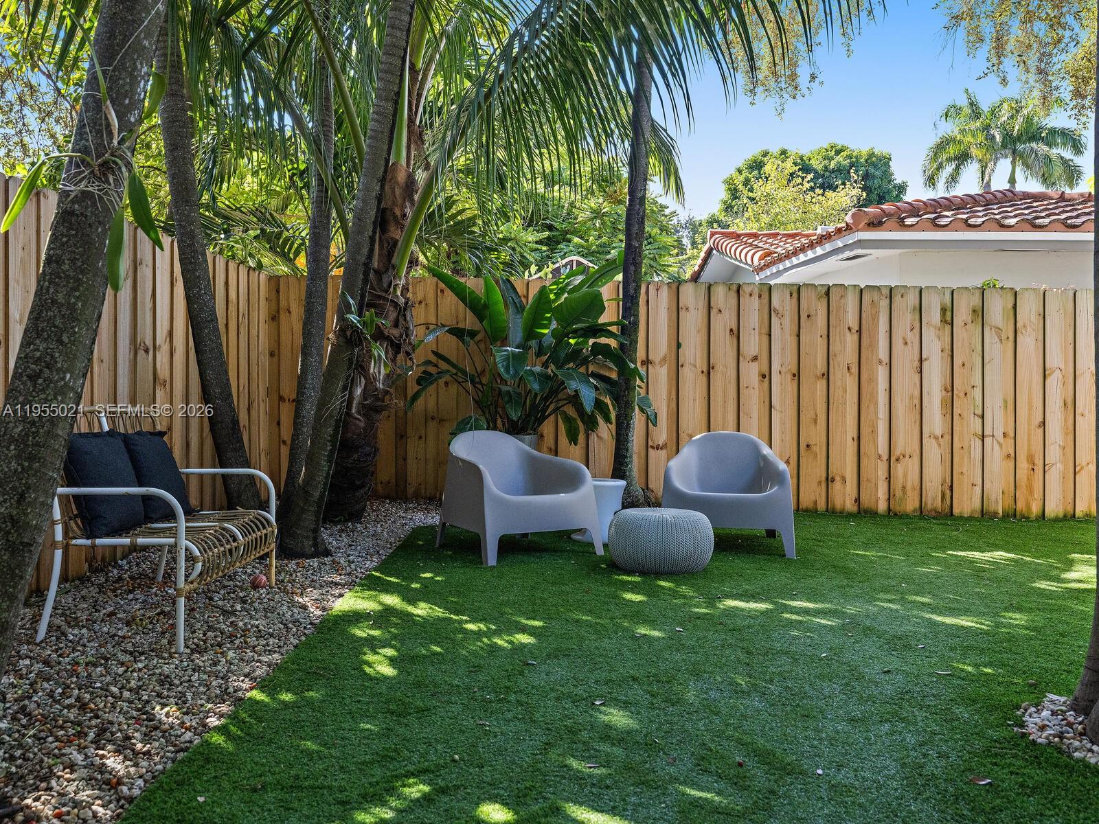 COUNTRY CLUB ADDN - Residential