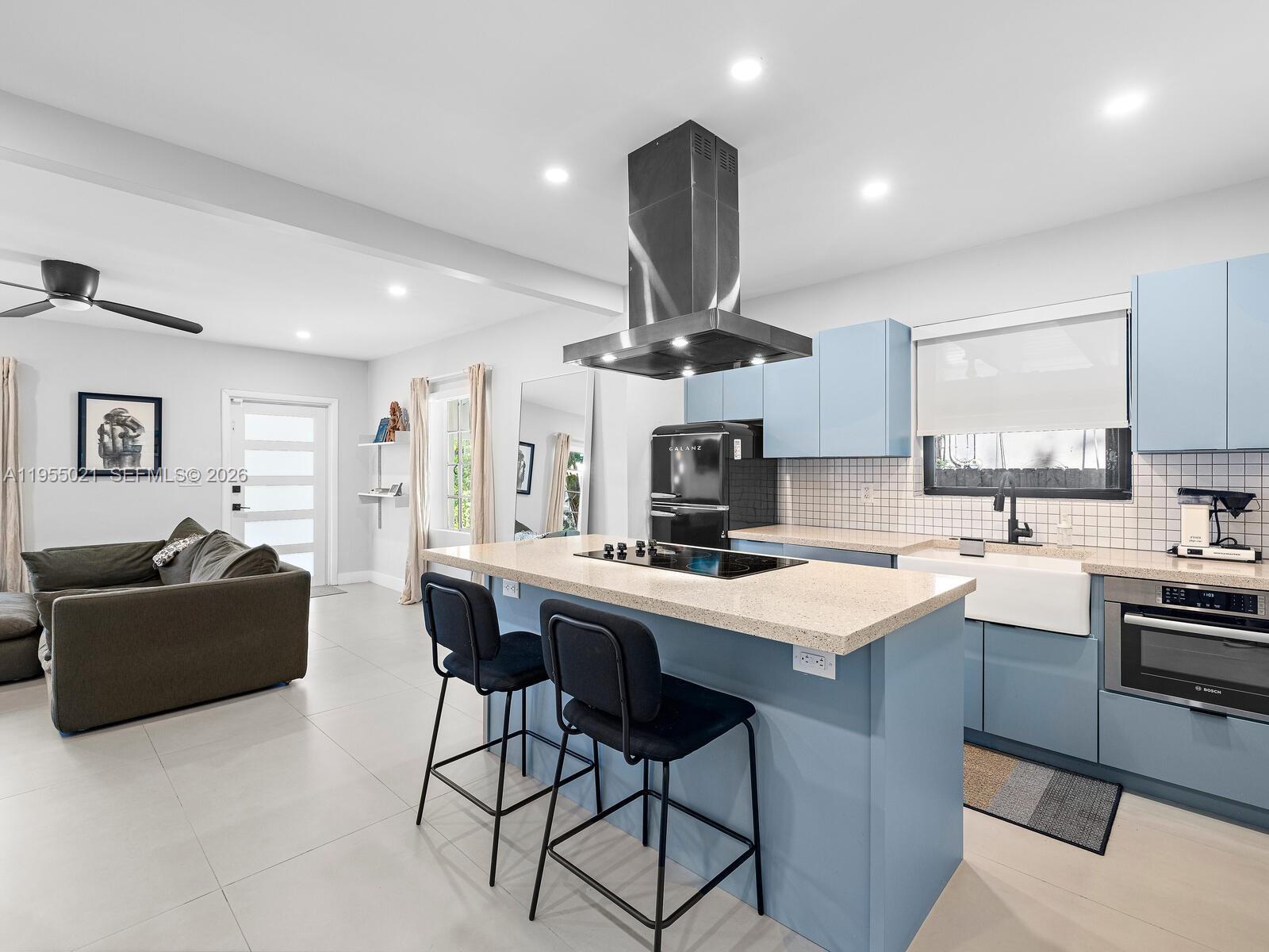 COUNTRY CLUB ADDN - Residential