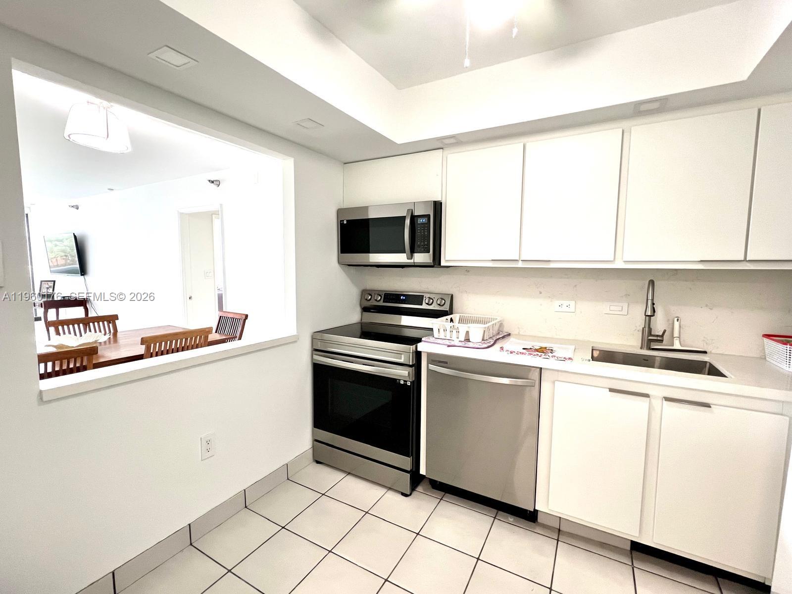 WATERVIEW CONDO - Residential Lease