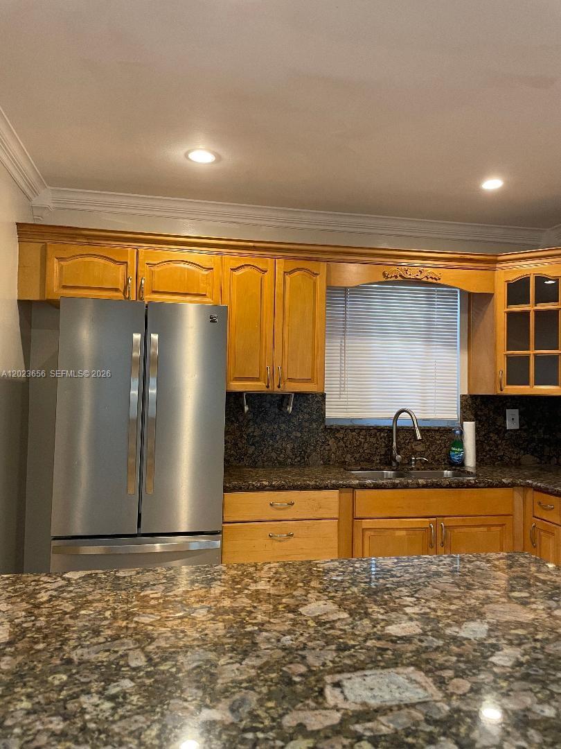 1225 NW 189th Ter