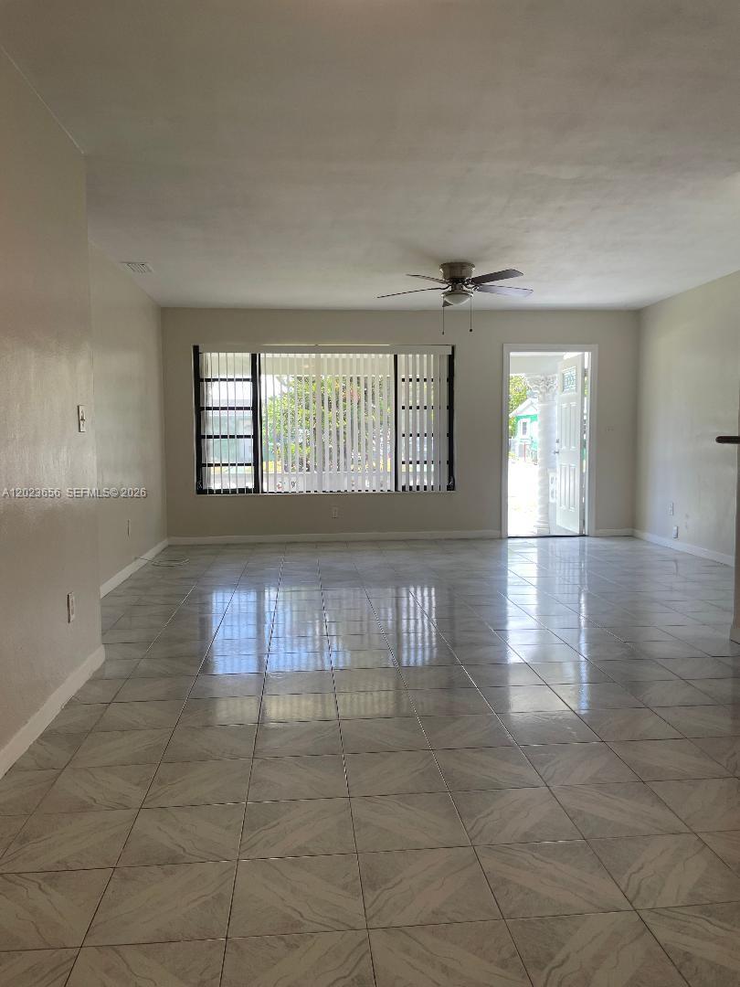 1225 NW 189th Ter