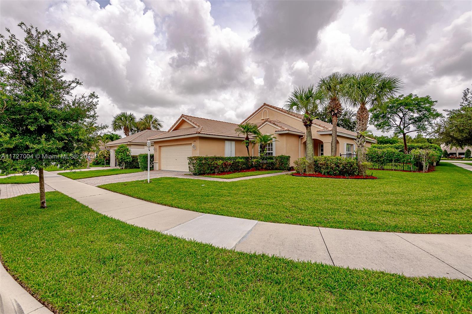 11326 Nw 65th Mnr, Parkland, Broward County, Florida - 4 Bedrooms  
3 Bathrooms - 