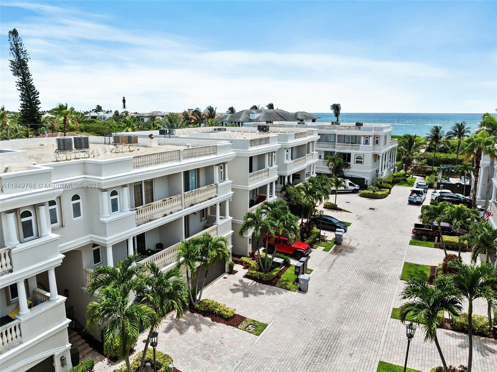 1784 Bay Dr 1784