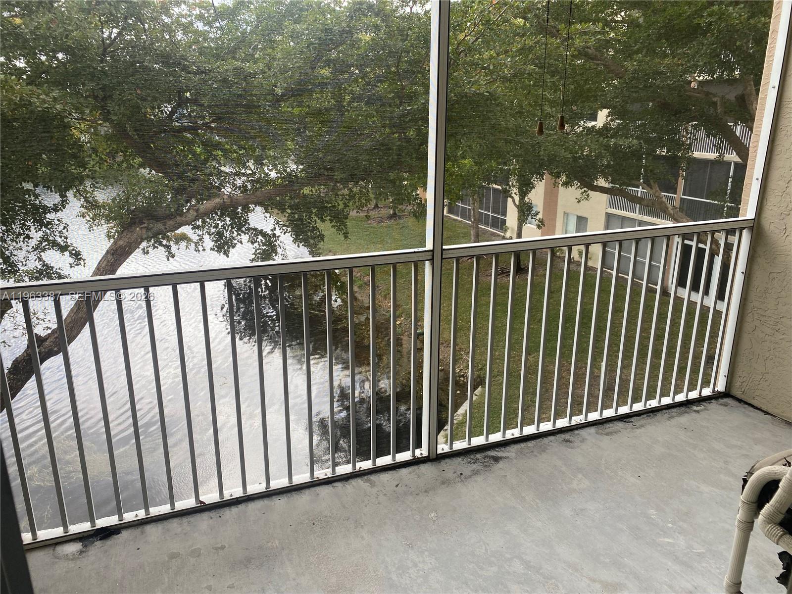 WELDON CONDOMINIUM E - Residential